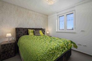 3 bedrooms, WiFi