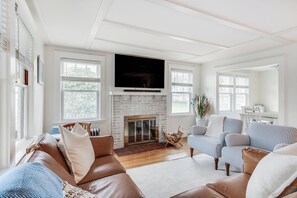 スマートテレビ、暖炉