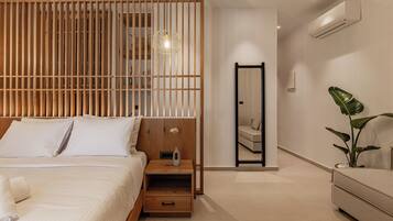 Family Suite | 1 bedroom, premium bedding, pillowtop beds, desk