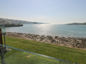 Property grounds - Pattaya (Y Felinheli)