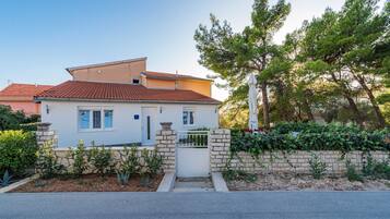 Apartment | Exterior