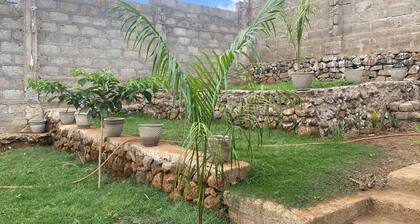 Charming 1-bedroom Lodge in marvelous Arusha with WiFi