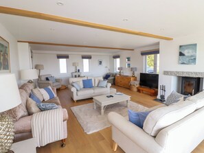 Living area - The Old Harbour Masters House (Fowey)