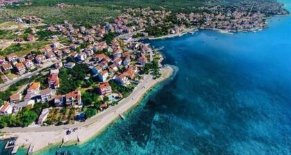 One Bedroom Apartment With sea View