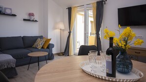 Luokittelematon kuva, 5 kautta 23, painike
