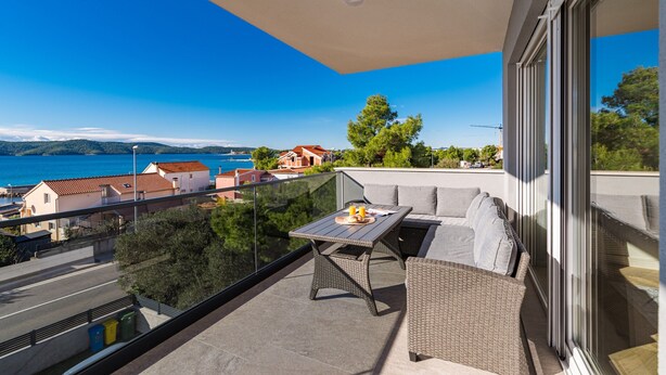 Apartment | Balcony - Luxury Apartment by the Adriatic sea (Sibenik)