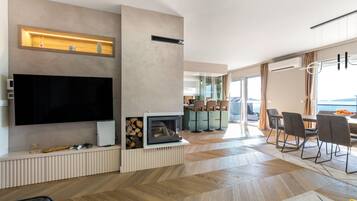 Apartment | Living room