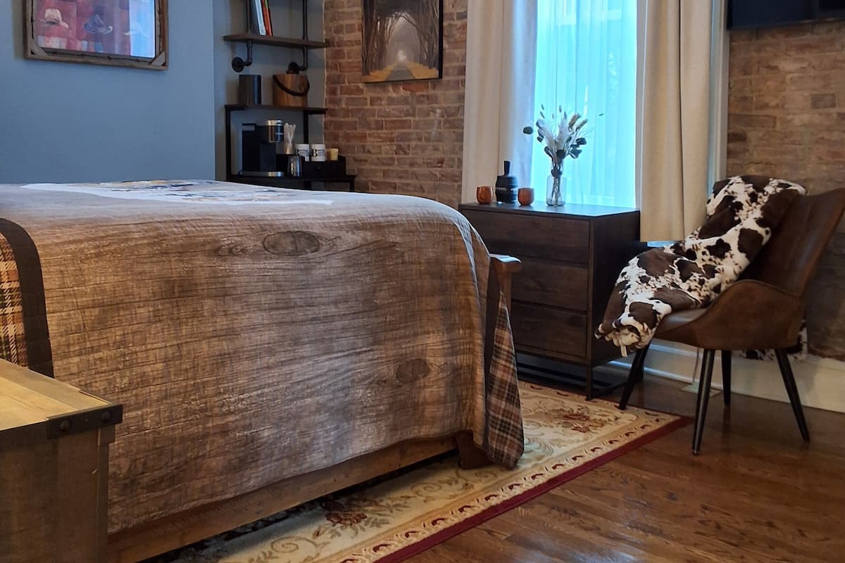 1 bedroom, blackout curtains, iron/ironing board, free WiFi