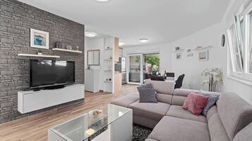 Apartment | Living area