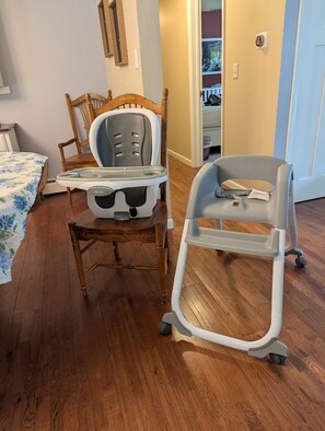 4 Schlafzimmer, Reisekinderbett, kostenloses WLAN, Bettwäsche