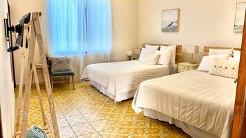 2 chambres, fer et planche à repasser, Wi-Fi, draps fournis