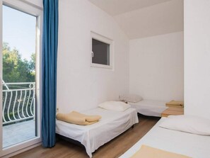 2 bedrooms
