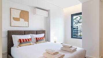 2 chambres, fer et planche Ă repasser, accĂšs Internet, draps fournis