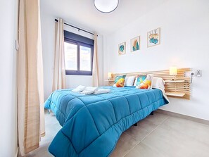 2 makuuhuonetta, silitysrauta/-lauta, ilmainen Wi-Fi, vuodevaatteet