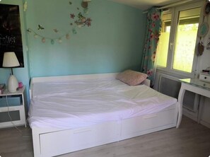 6 makuuhuonetta, silitysrauta/-lauta, Wi-Fi