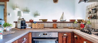 Quaint apartment with WiFi in charming Umbria
