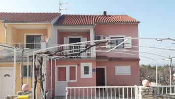 Apartment | Exterior