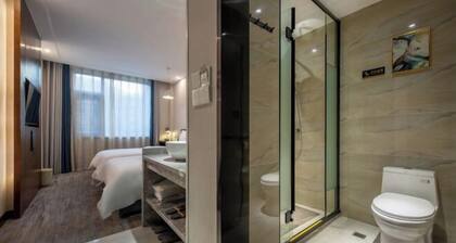 Kaili Xinshishang Hotel