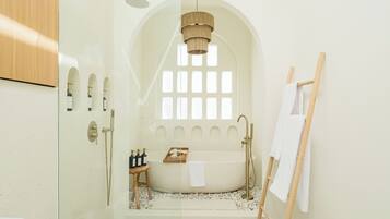 Luxury Villa, 1 King Bed, Private Pool, Pool View | Bathroom