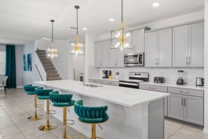 Exclusive House, Multiple Bedrooms, Private Pool | Private kitchen - Super Zesty (Kissimmee)