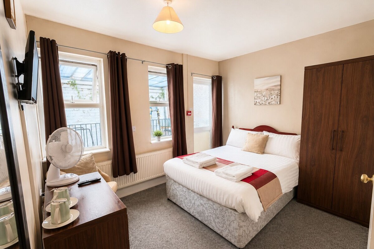 Double Room, Balcony