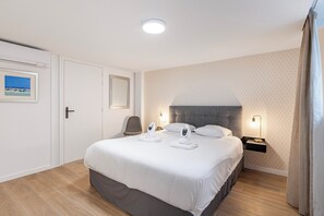 2 bedrooms, iron/ironing board, WiFi, bed sheets - Cosy T2 in Cannes (Cannes)