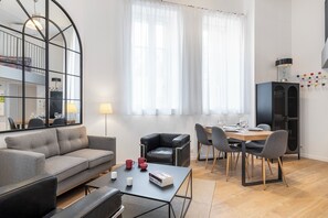 Interior - Cosy T2 in Cannes (Cannes)