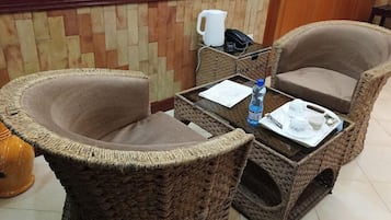 Quarto casal luxo, vista para a cidade | Wi-Fi de cortesia, roupa de cama