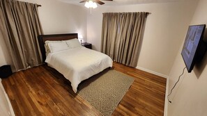 3 間睡房、熨斗/熨衫板、Wi-Fi、床單