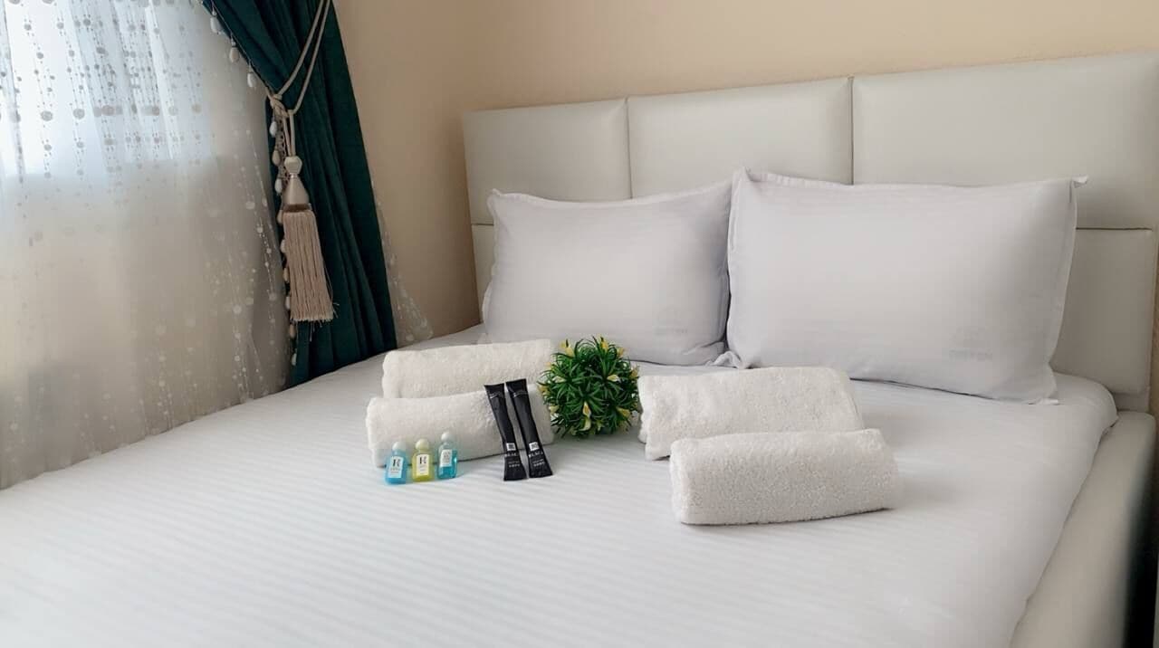 Habitación estándar doble, vistas a la ciudad | Wifi gratis