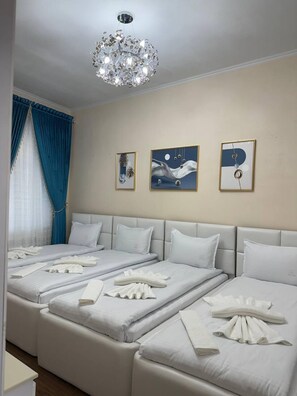 Standard Quadruple Room | Free WiFi - UMMU ROHAT (Samarkand)