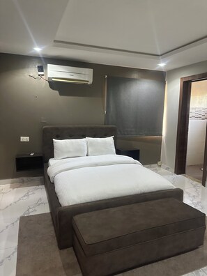 4 dormitorios, tabla de planchar con plancha, wifi y ropa de cama