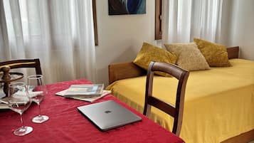 Doppelzimmer, Terrasse, Gartenblick | Wohnbereich