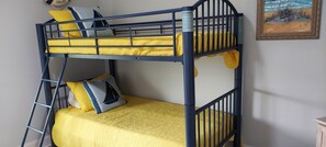 3 chambres, Wi-Fi gratuit, draps fournis
