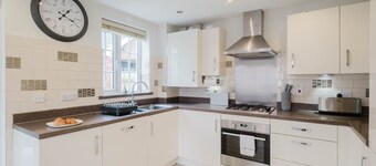 Fantastic brand new 4 bed house