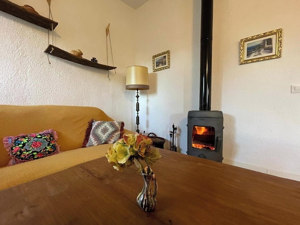 Cottage | Interior