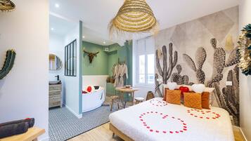 Iron/ironing board, travel cot, free WiFi, bed sheets