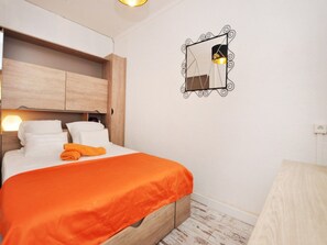 2 bedrooms, iron/ironing board - Apartment in Roses With sea View (Roses)