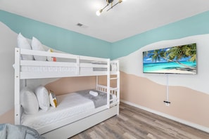 Casa design, 3 quartos, piscina particular | 3 quartos, ferros/tábuas de passar roupa, Wi-Fi de cortesia