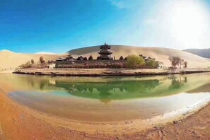 Beach - Dunhuang Carnival International Hotel (Shazhou Night Market) (Dunhuang)