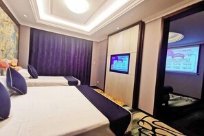 Room - Dunhuang Carnival International Hotel (Shazhou Night Market) (Dunhuang)