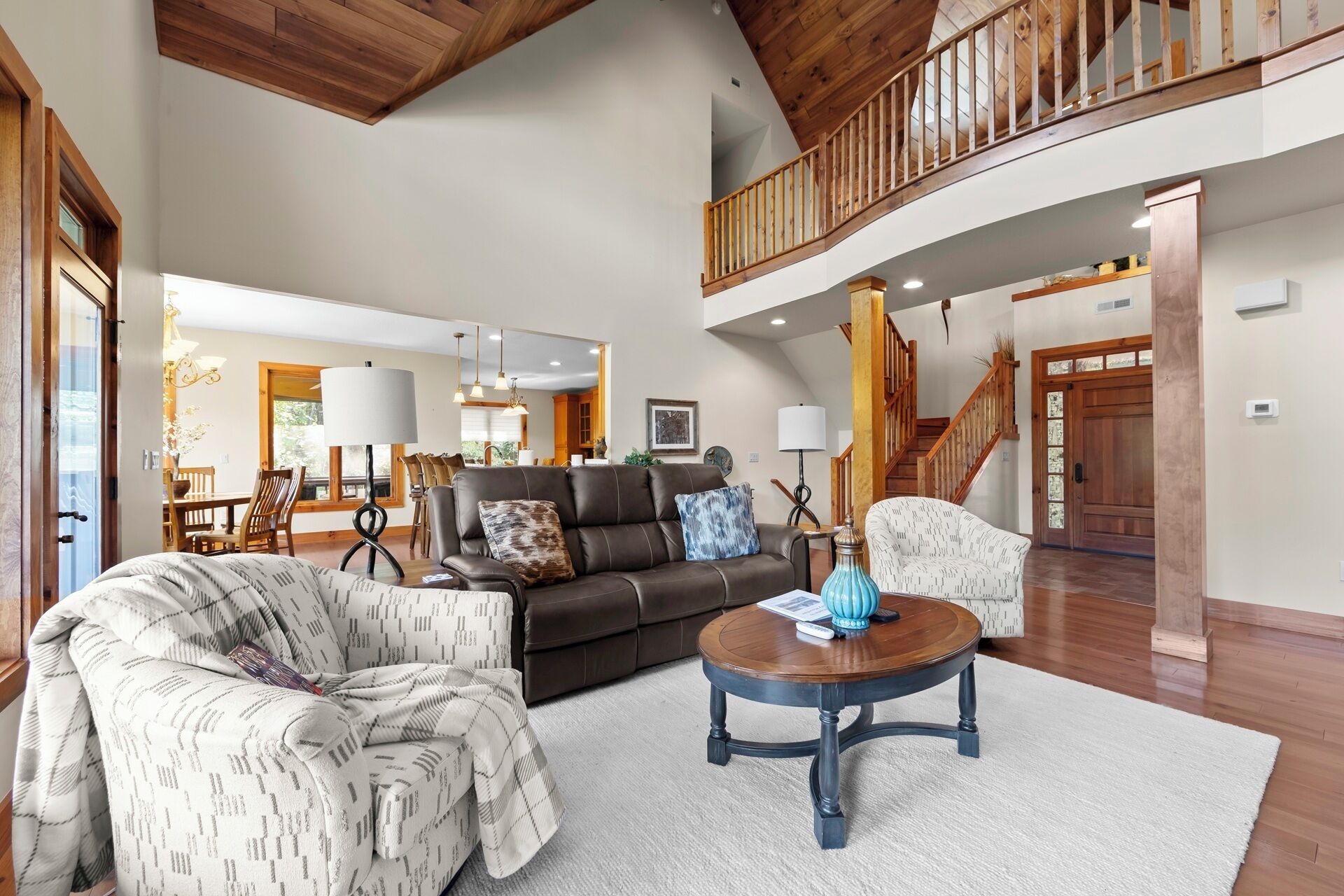 Spacious 5-bedroom Mountain House With Movie Room & Pool Table - Cherokee, NC