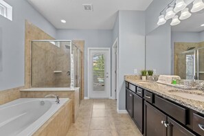 Casa Design, 6 camere da letto, piscina privata | Bagno