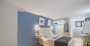 Een strijkplank/strijkijzer, gratis wifi, beddengoed