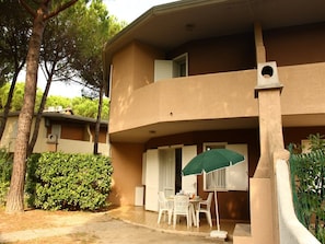 Garden - Cozy Stay With Shared Pool (San Michele al Tagliamento)