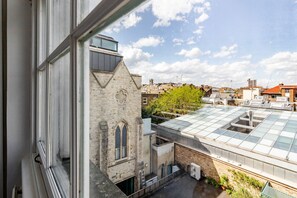 Interior - Blueground | Notting Hill, nr market & palace (London)