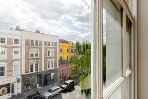 Interior - Blueground | Notting Hill, nr market & palace (London)