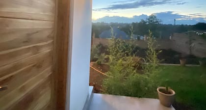 Serene lodge with WiFi in Arusha