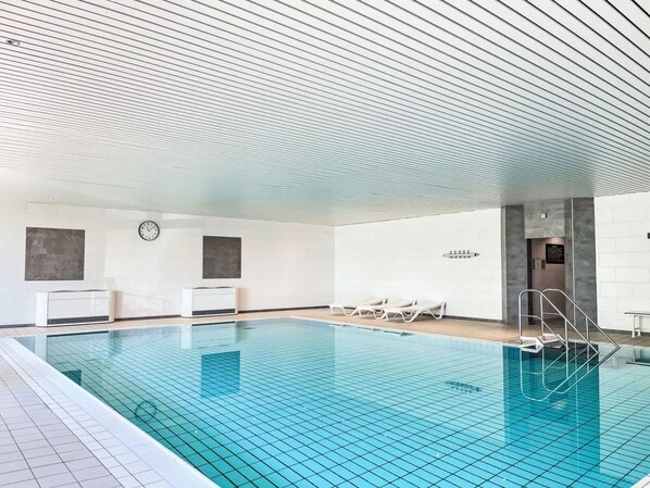 Indoor pool, a heated pool - Peak11 Apartment - Panorama View Lahnstein Pool & Sauna (Lahnstein)