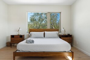 2 slaapkamers, een strijkplank/strijkijzer, wifi, beddengoed